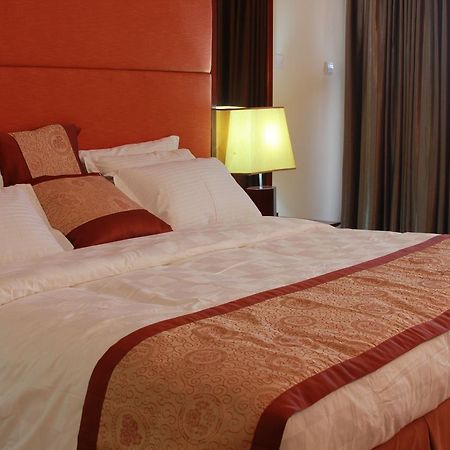Royal Nick Hotel Lashibi Exterior foto