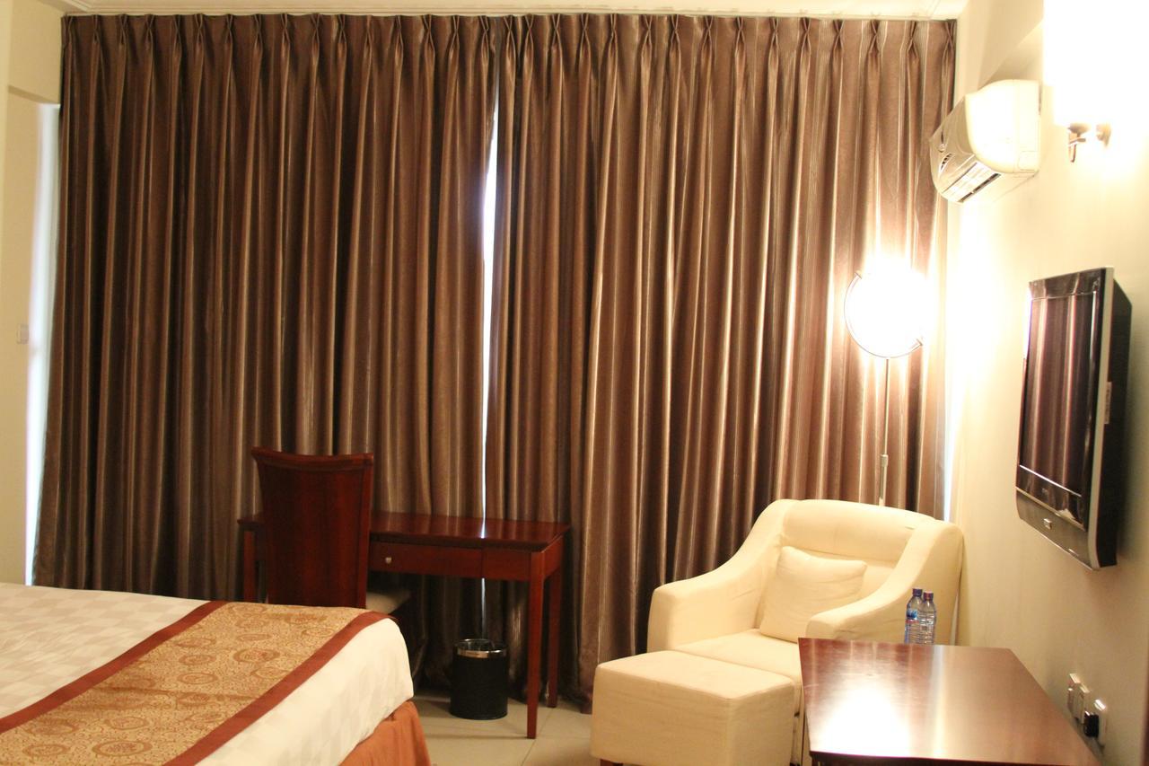 Royal Nick Hotel Lashibi Exterior foto