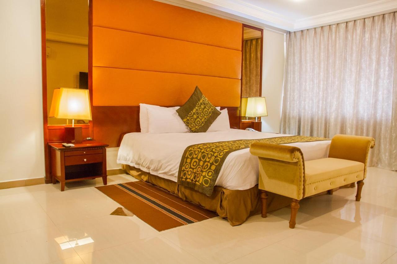 Royal Nick Hotel Lashibi Exterior foto